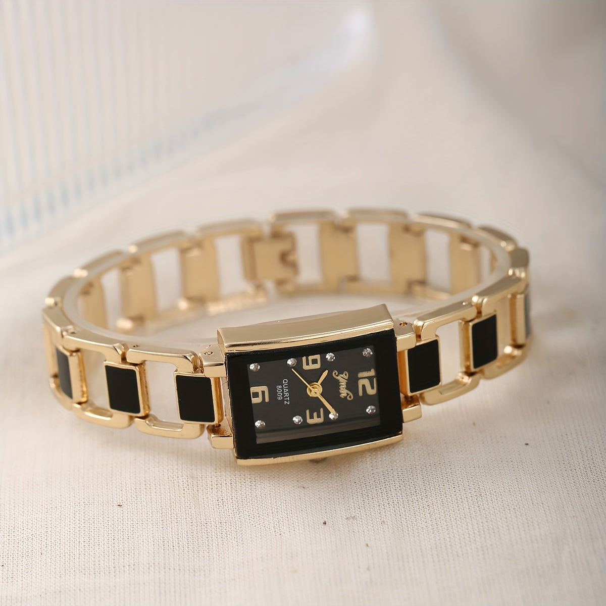 Relógio Feminino Preto — detalhe 1 das peças do conjunto