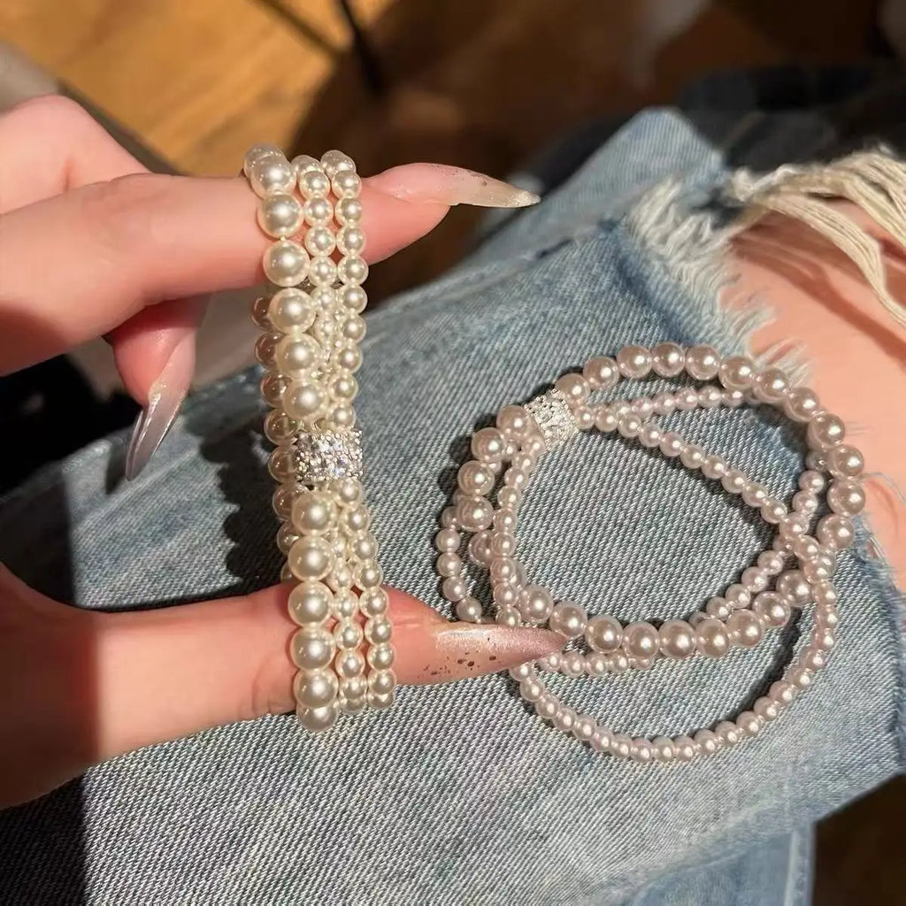 Pulseira Feminina de Pérolas com Zircões e Elástico – Elegante para Festas e Casamentos