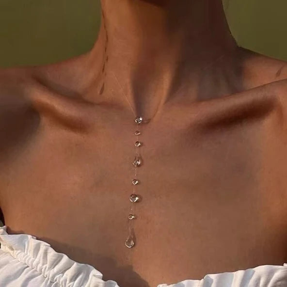 Conjunto de Colar e Brincos Gota d’Água – Design Minimalista e Elegante para Mulheres