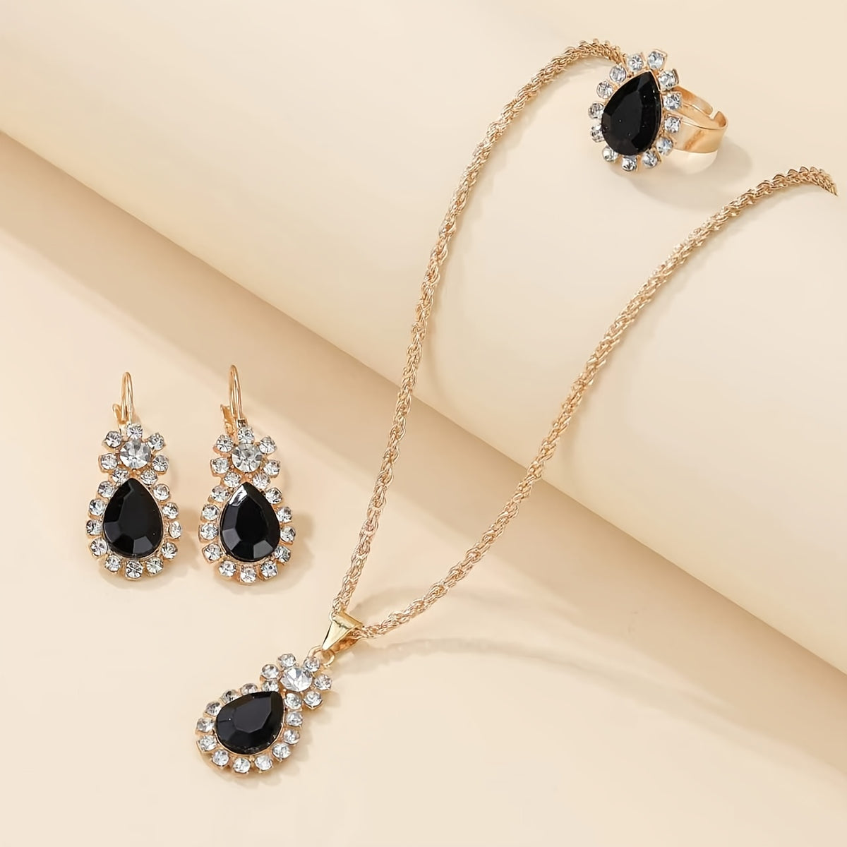 Conjunto de Joias Gotas — detalhe 3 das peças do conjunto